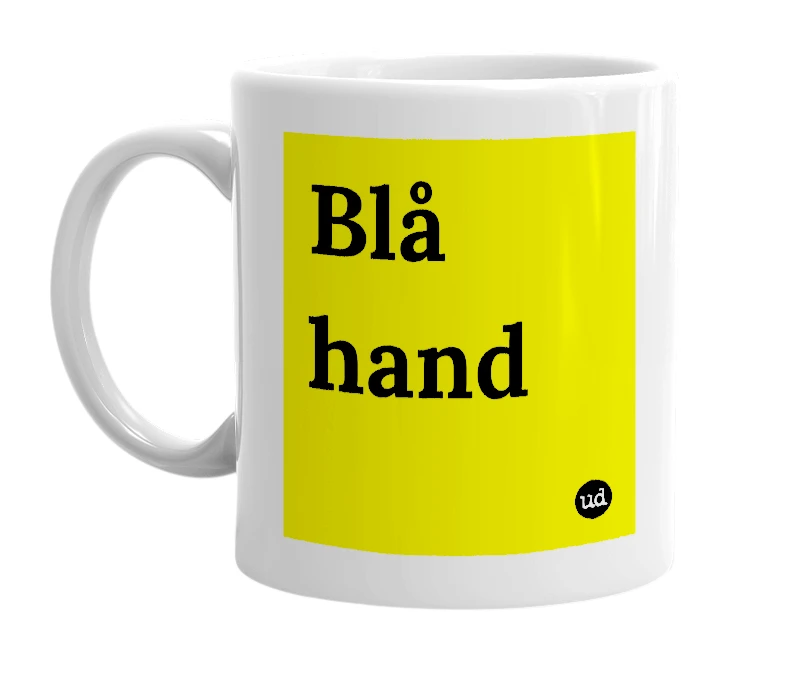 White mug with 'Blå hand' in bold black letters