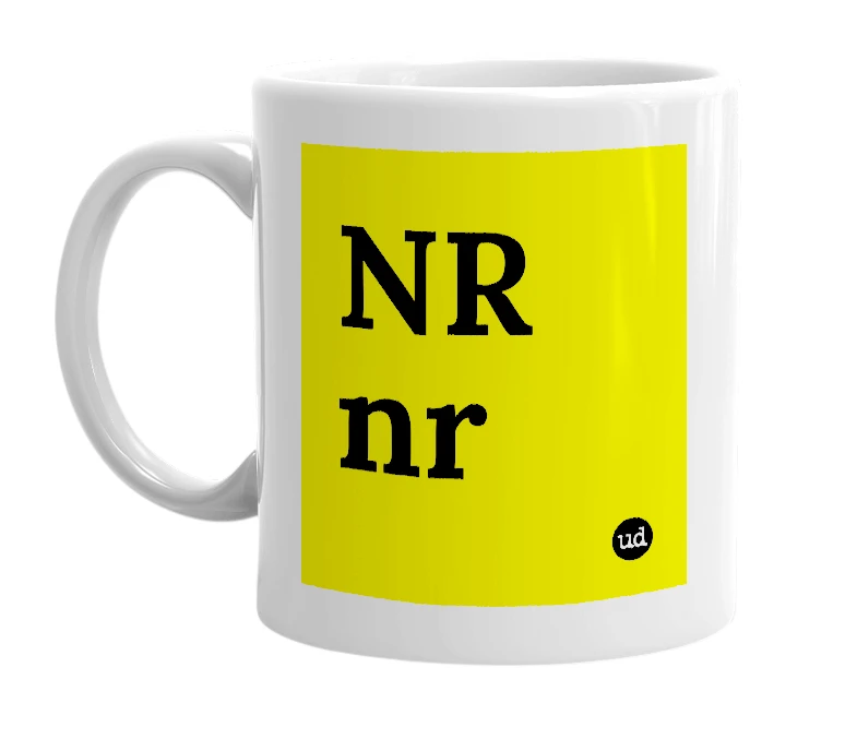 White mug with 'NR nr' in bold black letters