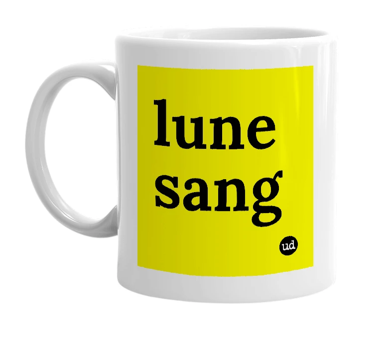 White mug with 'lune sang' in bold black letters