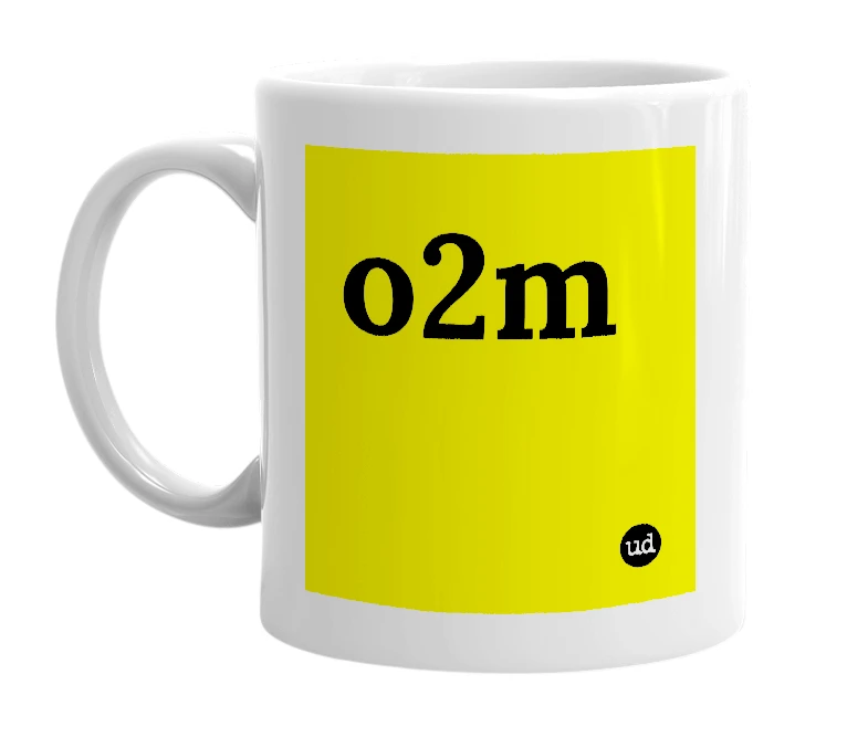 White mug with 'o2m' in bold black letters